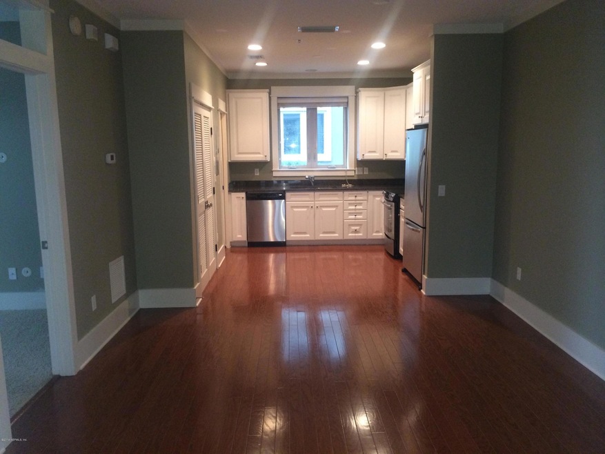Living/Dining Area