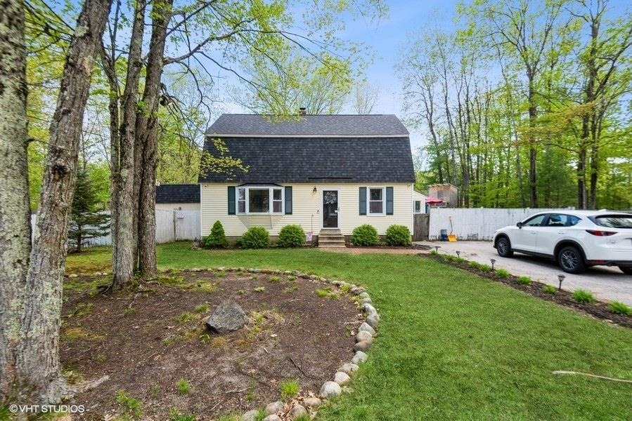 86 Manor Rd, Concord, NH 03303 - photo 1