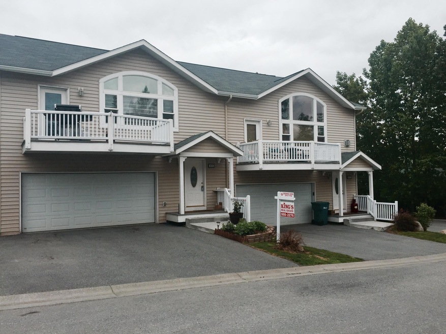 5635 Tudor Square Ct unit 15, Anchorage, AK 99504 - photo 1