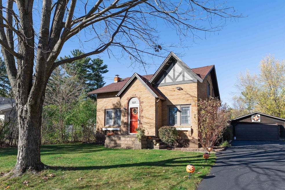 For Sale $274,900 • Co-Listing Agent