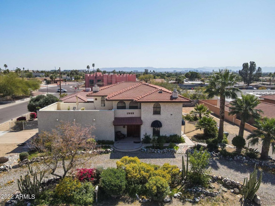 1949 E Cactus Wren Dr, Phoenix, AZ 85020 - photo 1