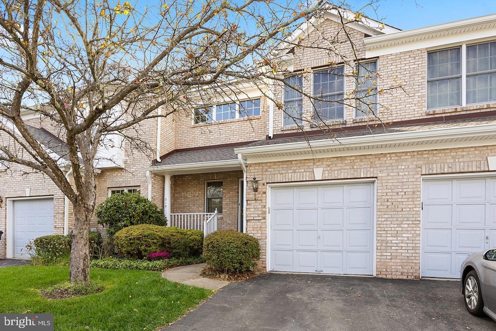 Sold $880,000 • Co-Listing Agent