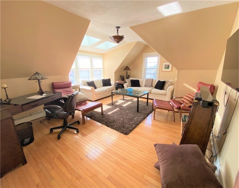 60 Division St unit 3, Newport, RI 02840 - photo 1