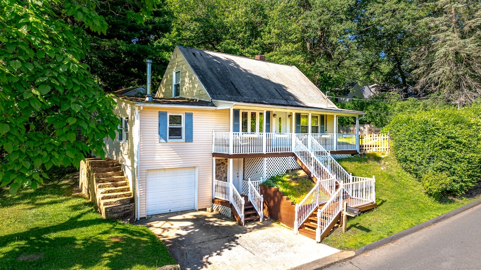 1367 Spindle Hill Rd, Wolcott, CT 06716 - photo 1