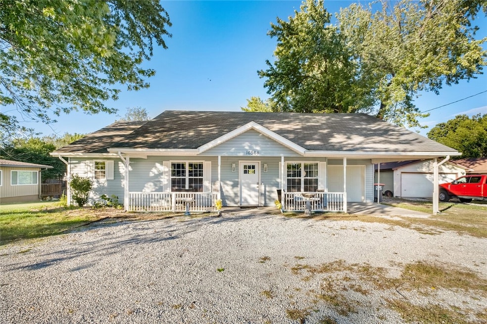 For Rent $1,975/month