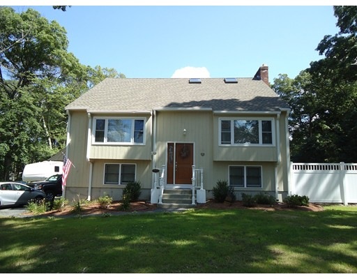 5 Hancock St, Plainville, MA 02762 - photo 1