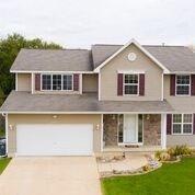 1919 Probst Ct SW, Cedar Rapids, IA 52404 - photo 1