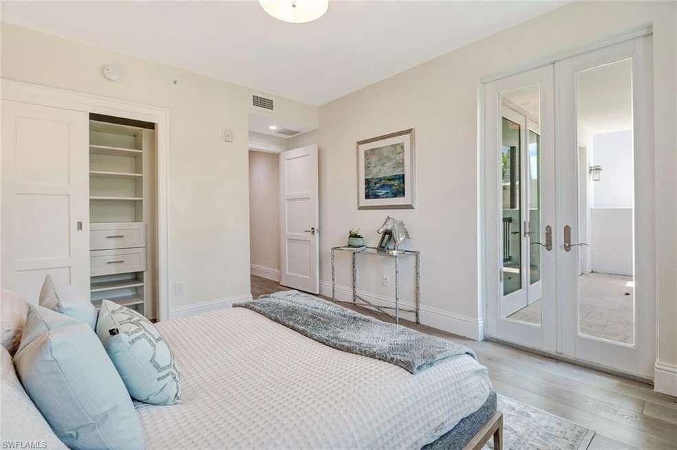 875 9th St S unit 102, Naples, FL 34102 - photo 1