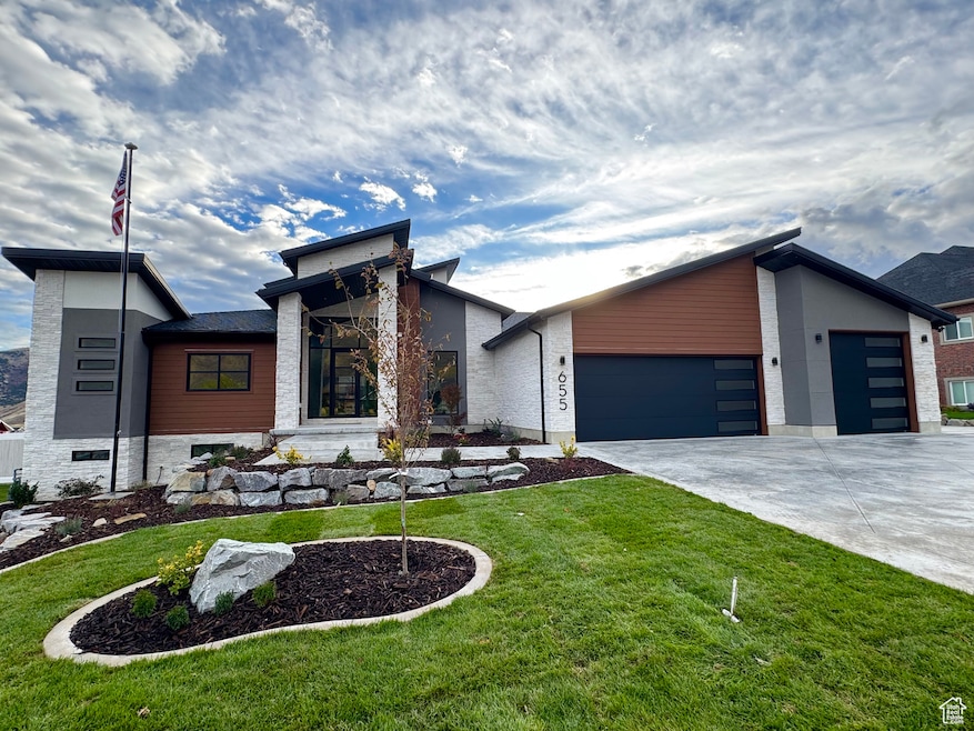 For Sale $1,599,000 • Co-Listing Agent