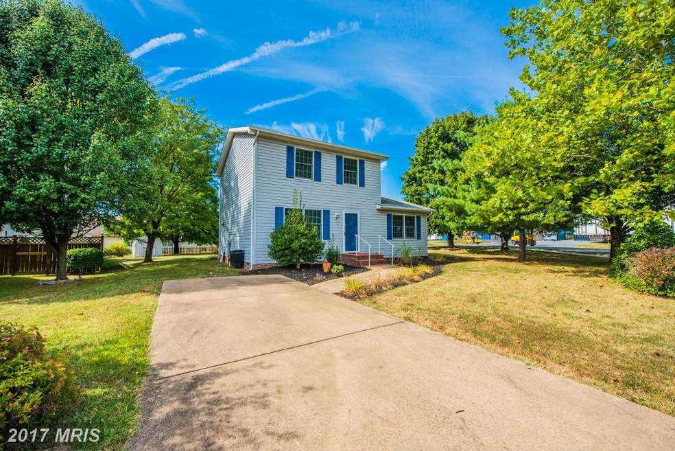 214 Duke Cir, Strasburg, VA 22657 - photo 1