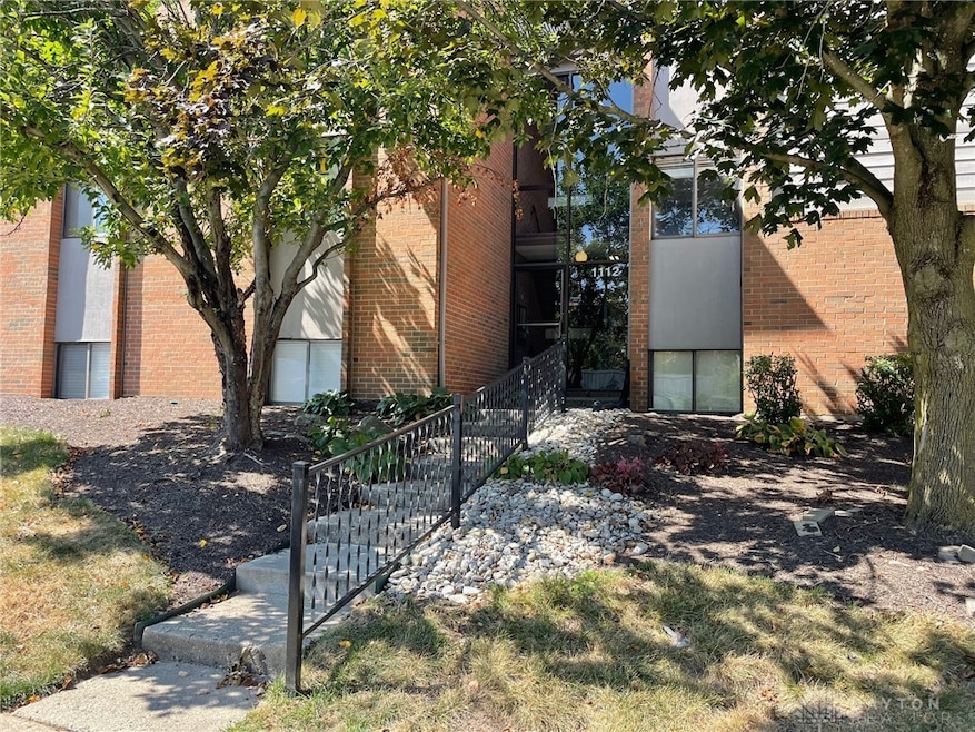 1112 Eagle Feather Cir unit A, Dayton, OH 45449 - photo 1