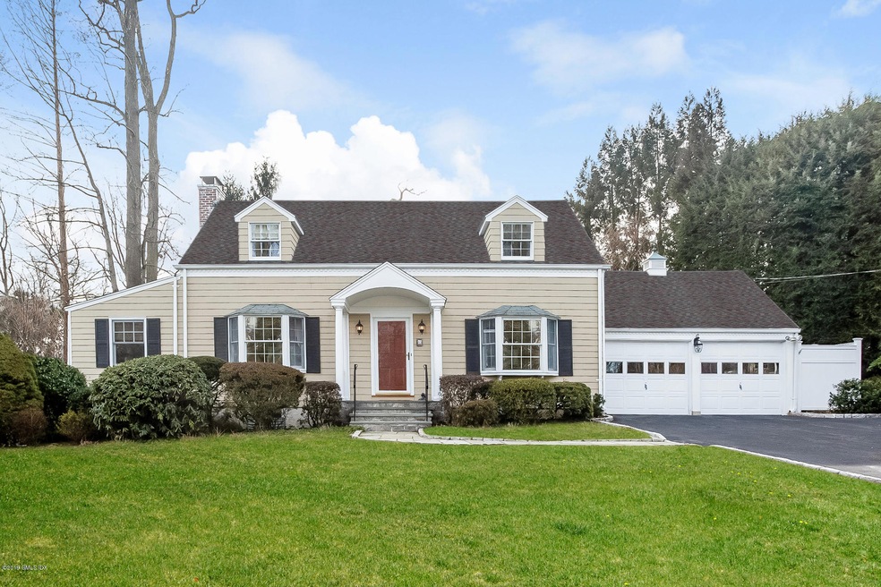 83 Winthrop Dr, Riverside, CT 06878 - photo 1