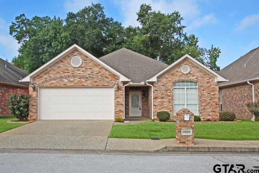 5604 Hollybrook Dr, Tyler, TX 75703 - photo 1