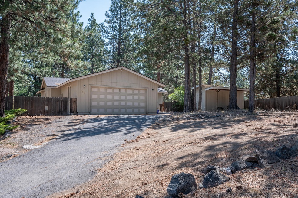 1833 Forest Ridge - MLS-3856