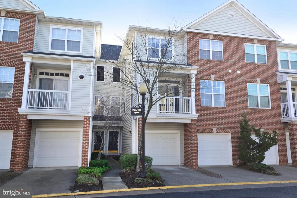 13113 Marcey Creek Rd, Herndon, VA 20171 - photo 1