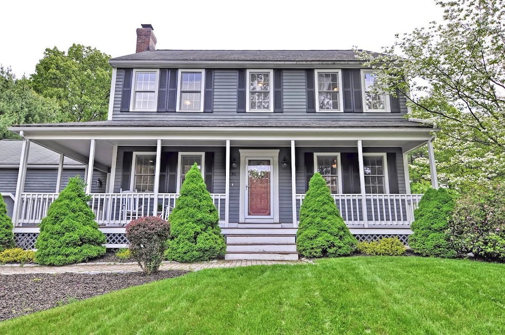 43 Hillando Dr, Shrewsbury, MA 01545 - photo 1