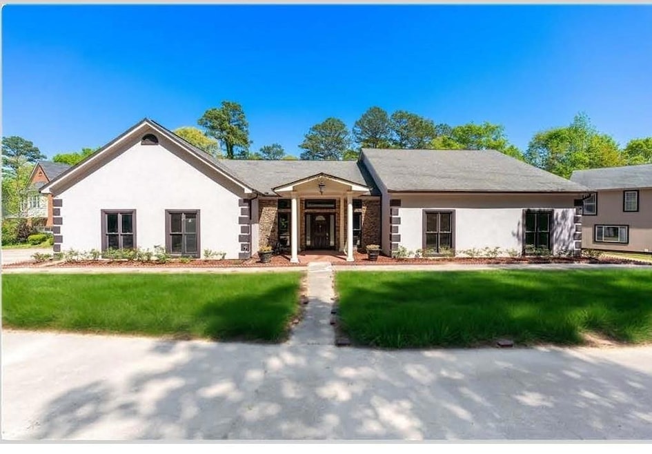 2320 Copper Trail Ln, Buford, GA 30519 - photo 1