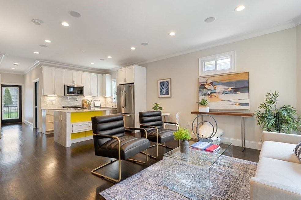 110 Albion St unit 1, Somerville, MA 02144 - photo 1