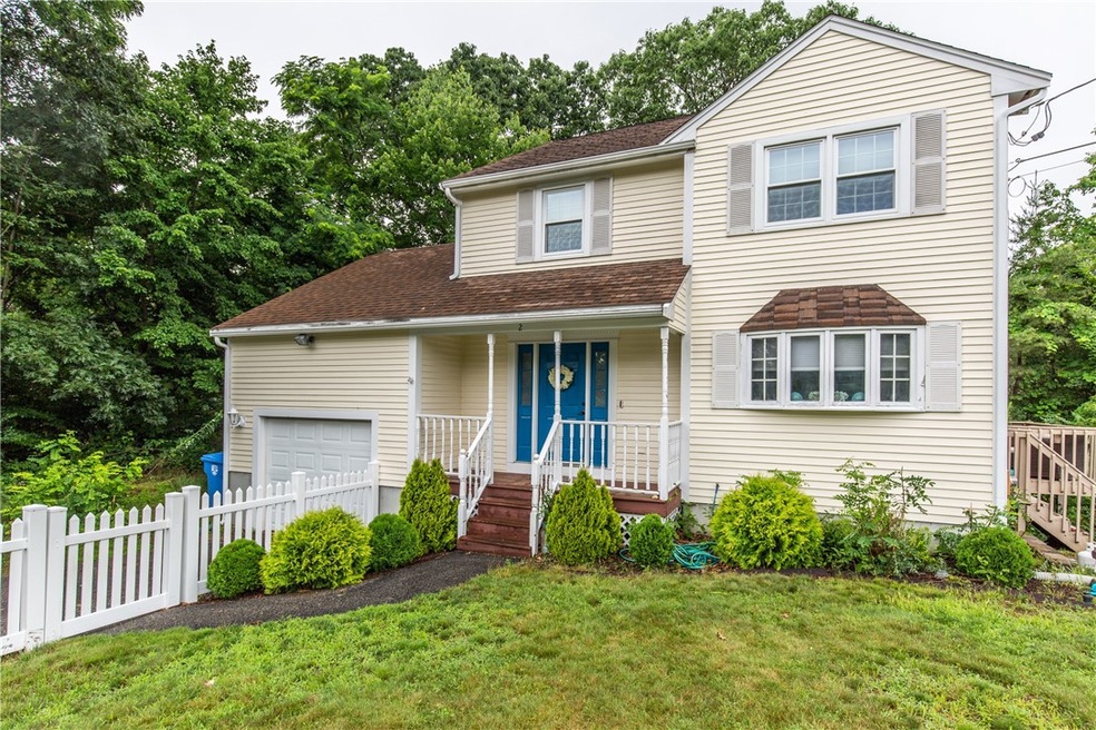 2 Crestwood Ln, Lincoln, RI 02865 - photo 1