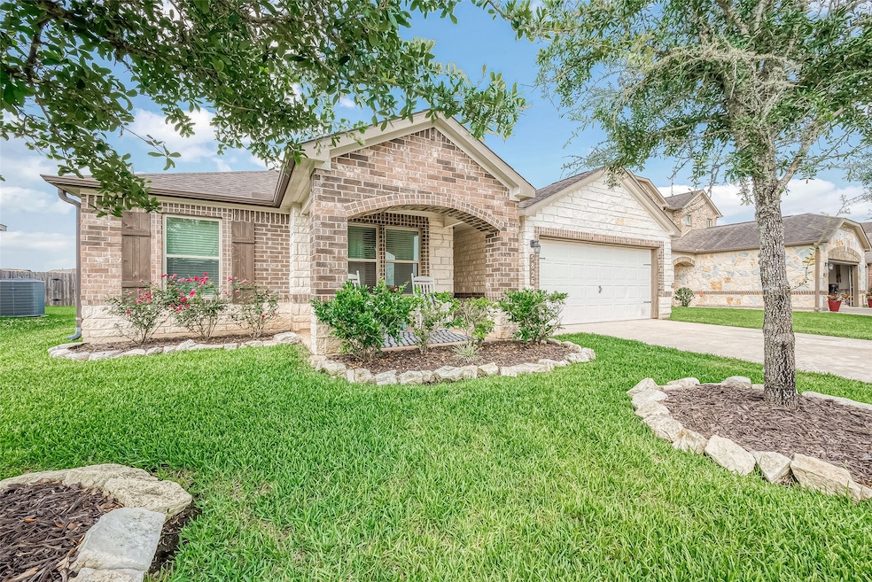 5826 Watford Bend, Rosenberg, TX 77471 - photo 1