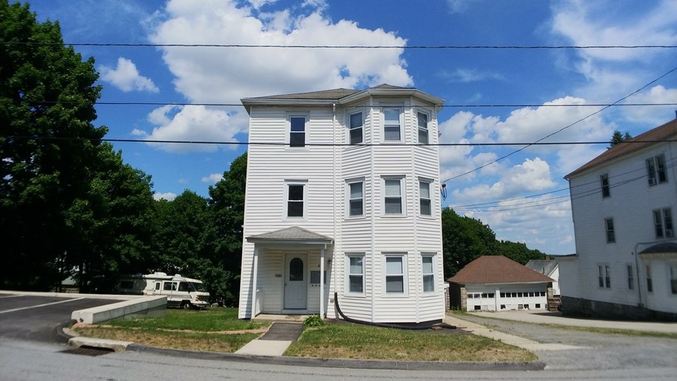 8 N Steele St unit 1, Worcester, MA 01607 - photo 1