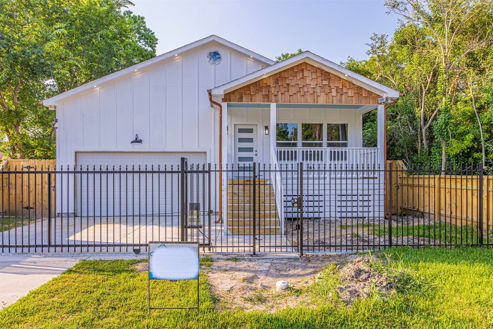 3109 Brill St, Houston, TX 77026 - photo 1