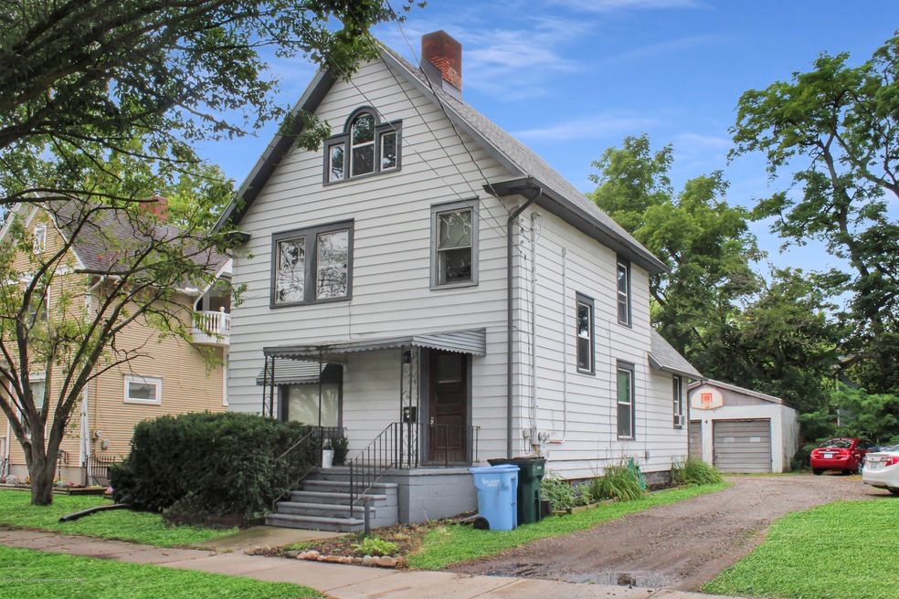 729 N Chestnut St, Lansing, MI 48906 - photo 1