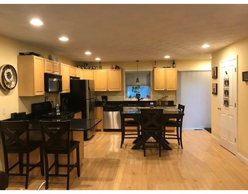 395 Lee Burbank Hwy unit 9, Revere, MA 02151 - photo 1