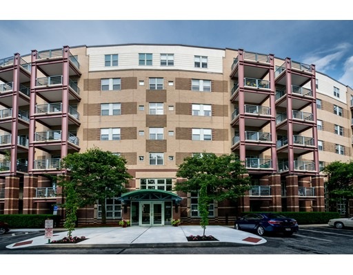 Crescent Park Condominiums unit 205, Woburn, MA 01801 - photo 1