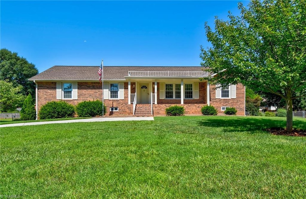 Welcome to 546 Drumheller Road!