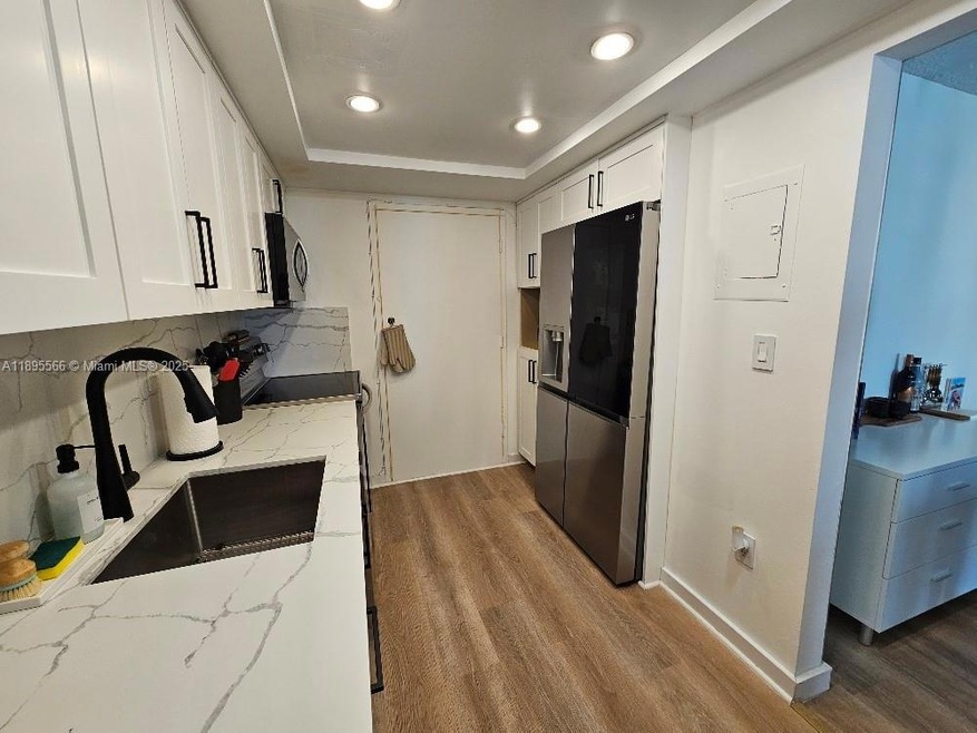 18061 Biscayne Blvd unit 1602, Aventura, FL 33160 - photo 1