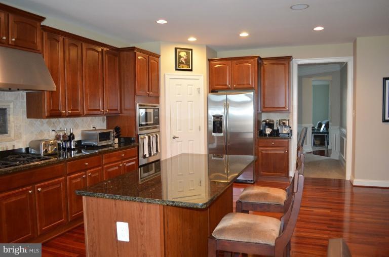 10850 Nimrod Rd, Perry Hall, MD 21128 - photo 1