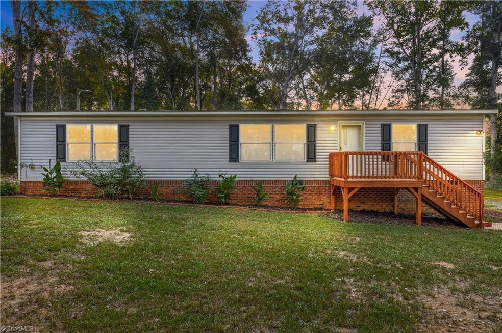 6071 Little Beane Store Rd, Seagrove, NC 27341 - photo 1