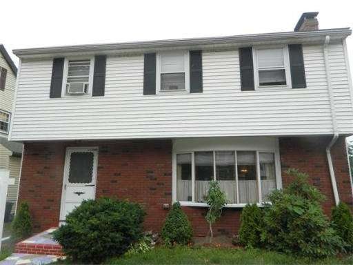 668 Lagrange St, West Roxbury, MA 02132 - photo 1