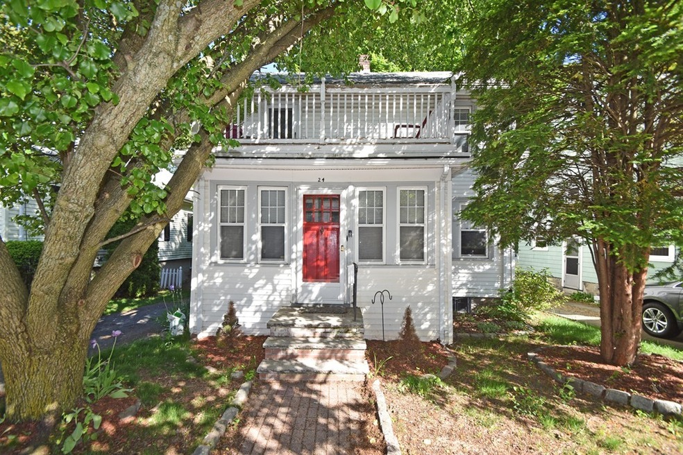 24 Lasell St, West Roxbury, MA 02132 - photo 1