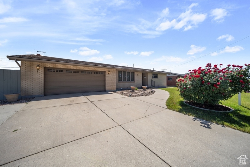 71 W Princeton Dr, Midvale, UT 84047 - photo 1