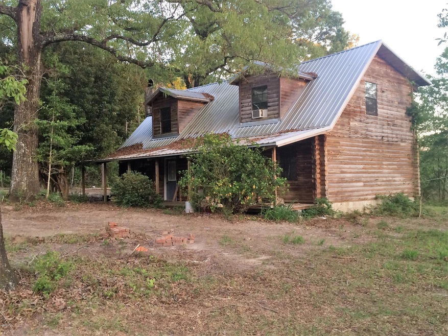 916 W Mchenry Rd, Mc Henry, MS 39561 - photo 1