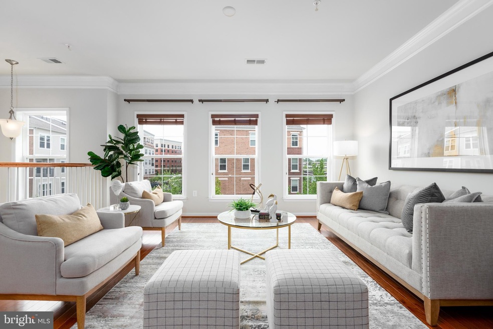 3065 Rittenhouse Cir unit 64, Fairfax, VA 22031 - photo 1