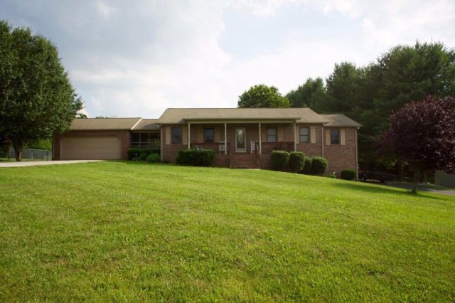 2945 Deerhaven Dr S, Cookeville, TN 38506 - photo 1