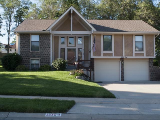 11004 W 50th St, Shawnee, KS 66203 - photo 1