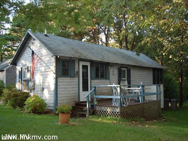 71 Worcester Ave, Oak Bluffs, MA 02557 - photo 1