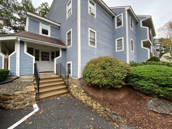 114 Heritage Dr unit 114, Whitinsville, MA 01588 - photo 1