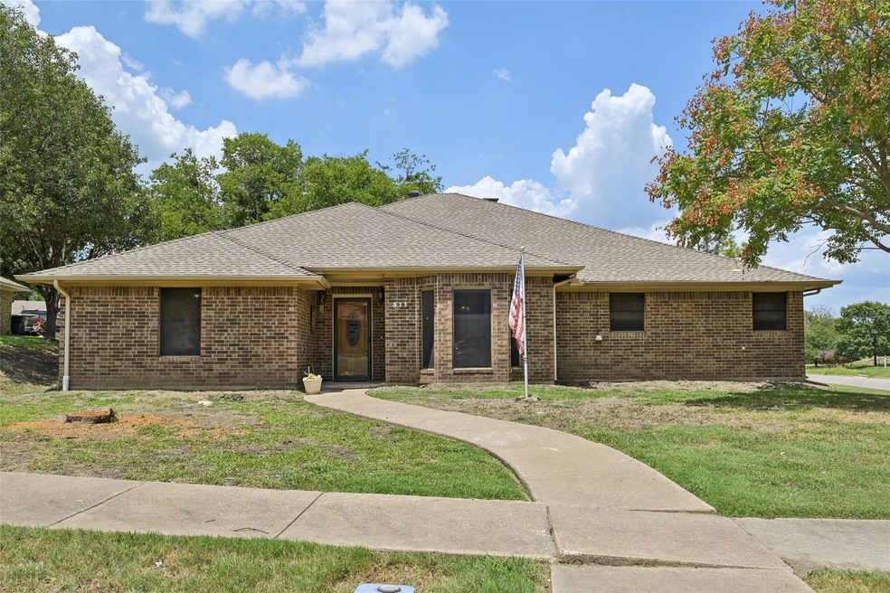 311 Woodhollow Ct, Wylie, TX 75098 - photo 1