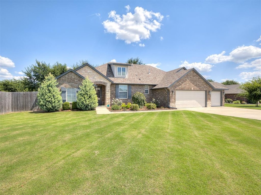 Pending $459,945 • Co-Listing Agent