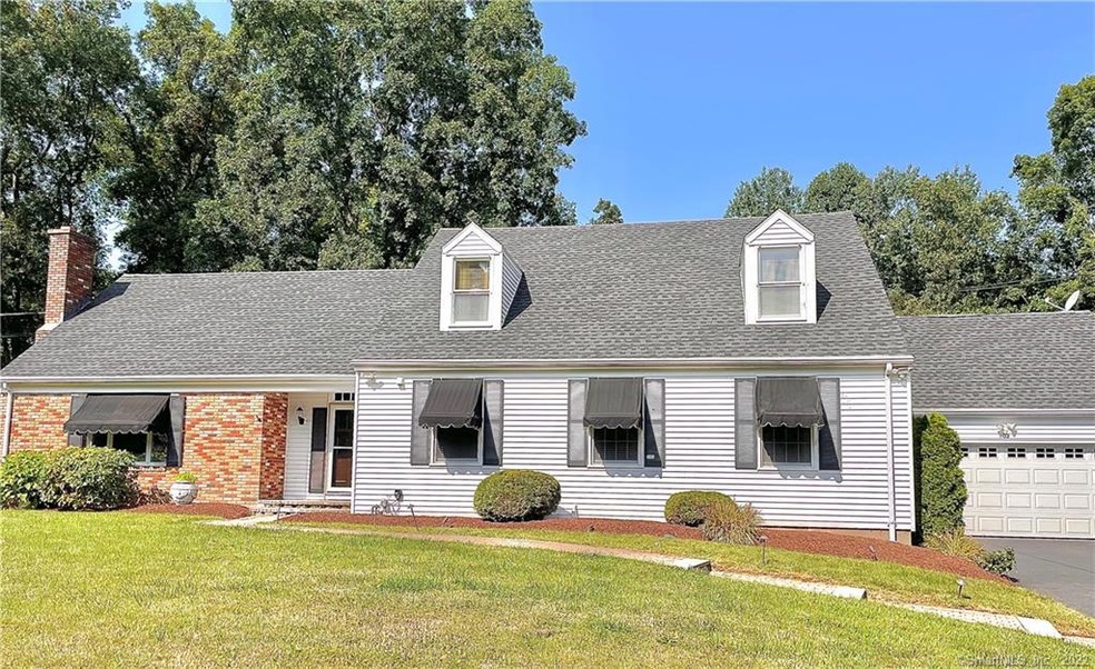 101 Carriage Dr, Middlebury, CT 06762 - photo 1