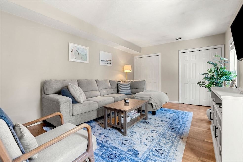 493 E 4th St unit 2, Boston, MA 02127 - photo 1