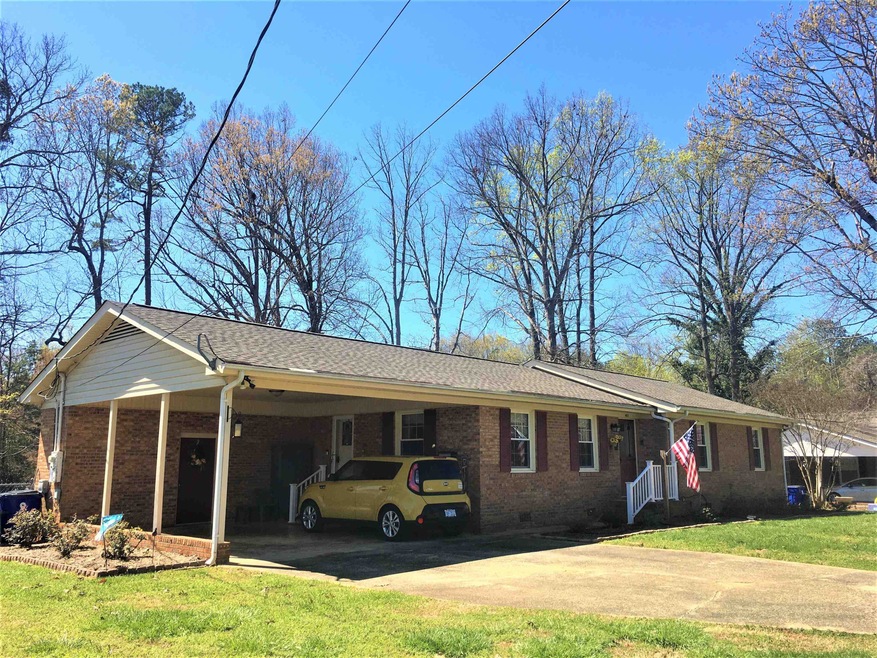 407 W 10th St, Siler City, NC 27344 - photo 1