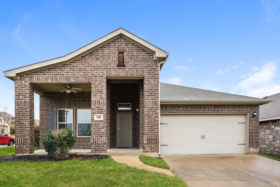 2501 Old Buck Dr, Weatherford, TX 76087 - photo 1