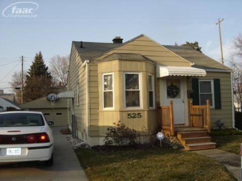 525 Burroughs Ave, Flint, MI 48507 - photo 1