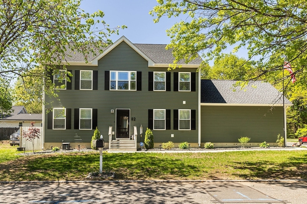 82 Davenport St, Springfield, MA 01119 - photo 1